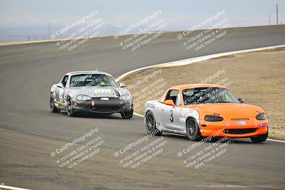 media/Jan-26-2025-CalClub SCCA (Sun) [[cfcea7df88]]/Group 4/Race/